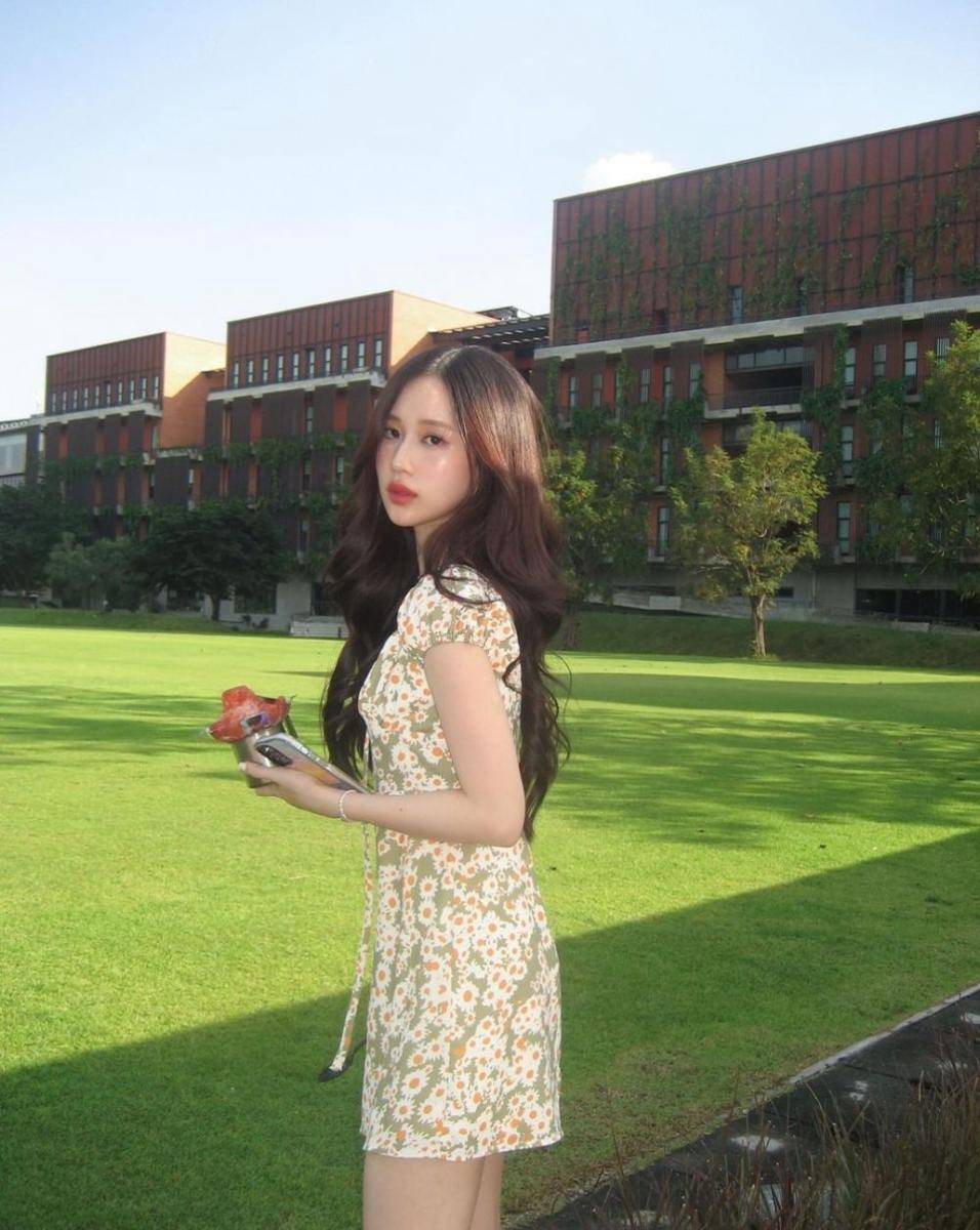 OOTD ala Jane Ramidah(instagram.com/janeeyeh)