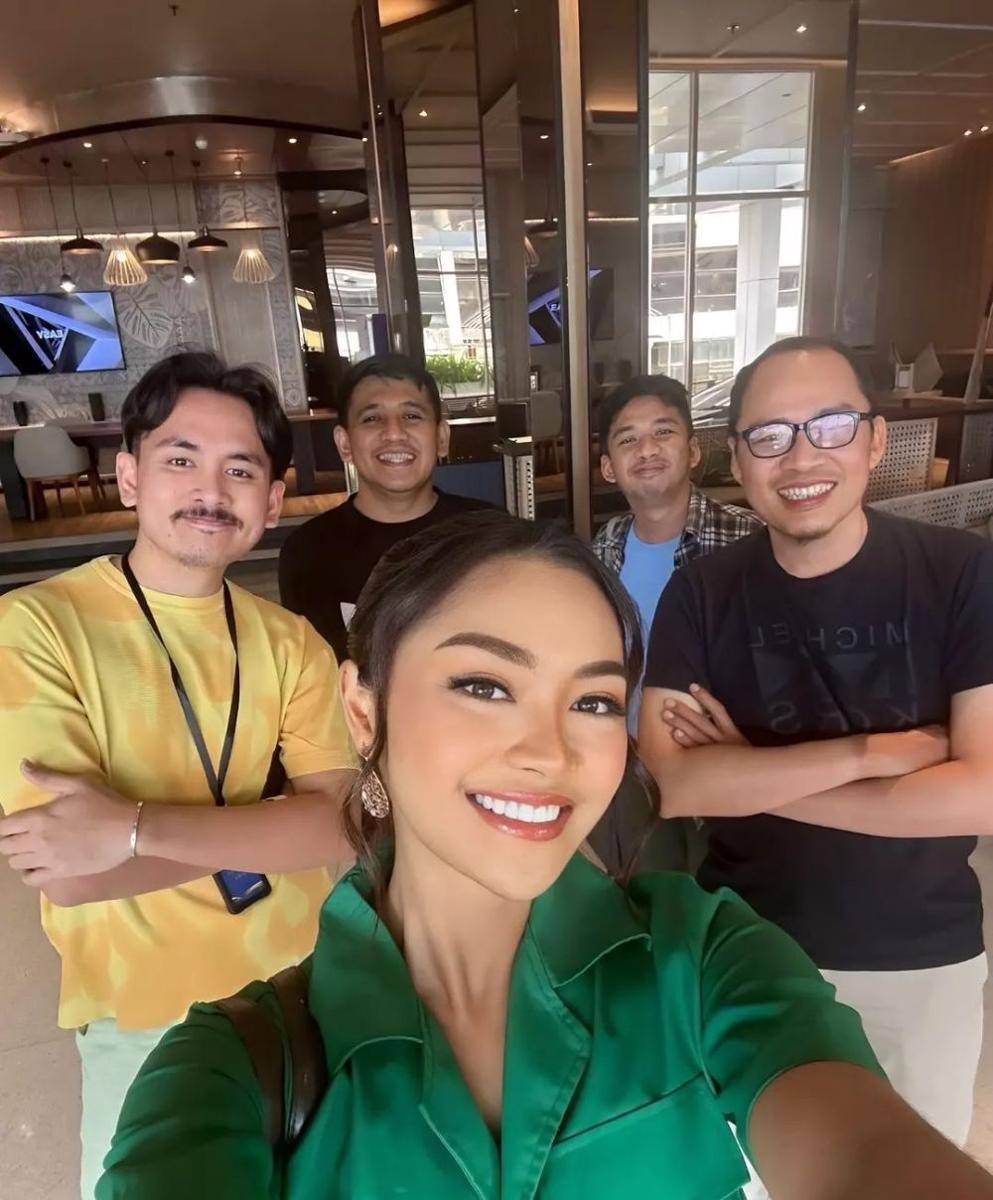 Potret Kunjungan Puteri Indonesia 2023 Farhana Nariswari ke Kaltim (Instagram.com/celerythetics)