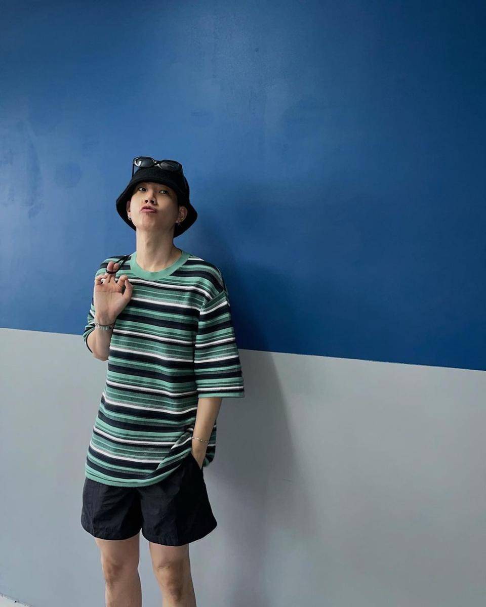 OOTD bucket hat ala Off Jumpol (instagram.com/tumcial)