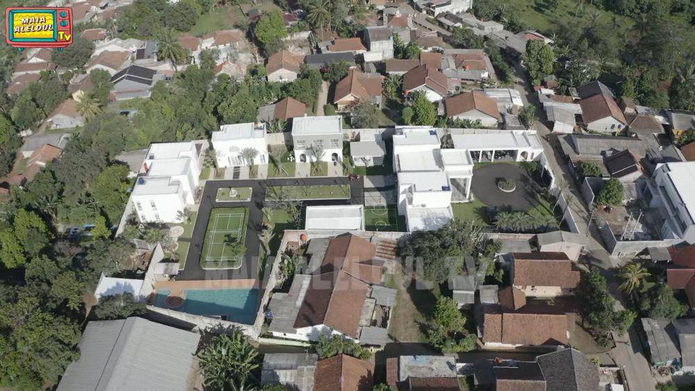 desain rumah mewah Ustaz Solmed (youtube.com/MAIA ALELDUL TV)