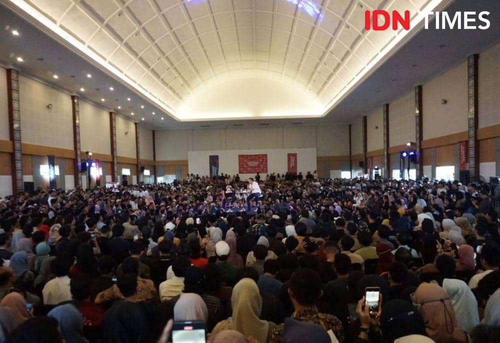 Calon Presiden (Capres) nomor urut 01 Anies Baswedan hadir dalam agenda 'Desak Anies' di Rocket Convention Hall, Sidomoyo, Godean, Selasa (23/1/2024). (IDNTimes?Herlambang Jati)