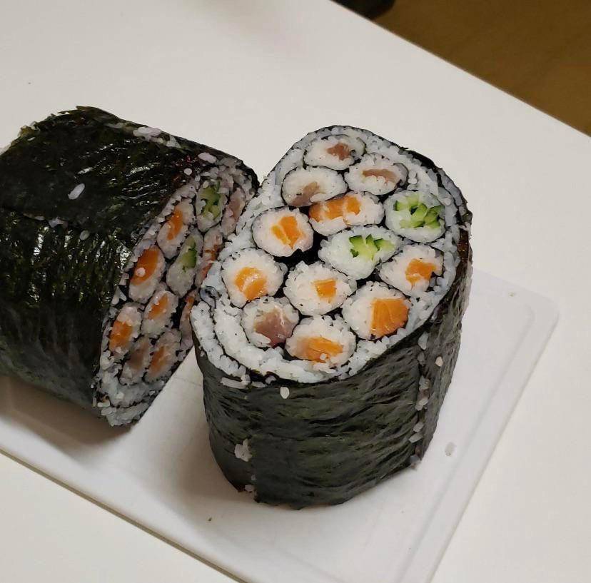potret hal aneh dan kocak soal sushi (reddit.com/r/hmmm)