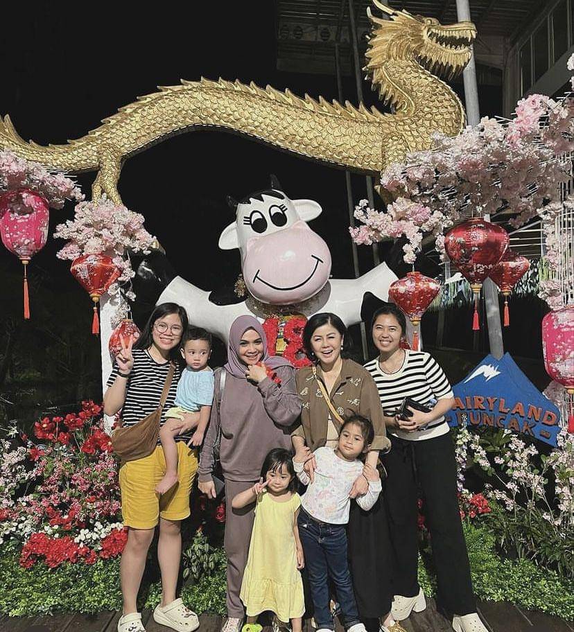 potret Cipung healing ke villa milik Mami Toko (instagram.com/rieta_amilia