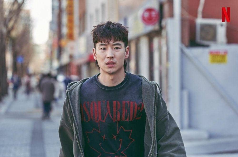 Lee Je Hoon di drama Move to Heaven (instagram.com/netflixkr)