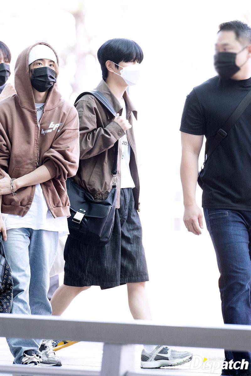 padu padan outwear ala Seungmin Stray Kids (dok. dispatch.co.kr/Jeong Young Woo)