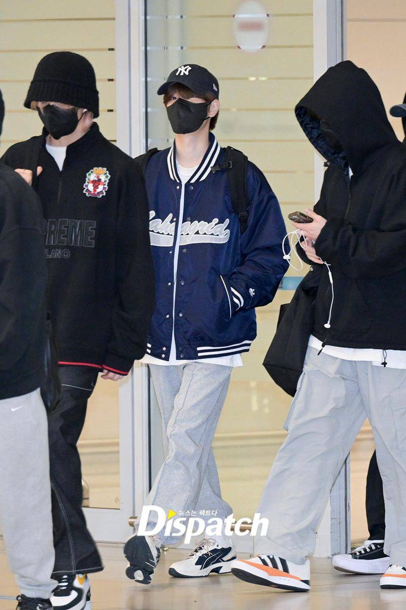 padu padan outwear ala Seungmin Stray Kids (dok. dispatch.co.kr/Min Kyung Bin)