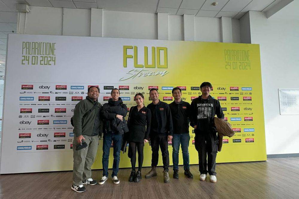 potret Raffi Ahmad dan Nagita Slavina di peluncuran livery VR46 (instagram.com/raffinagita1717)
