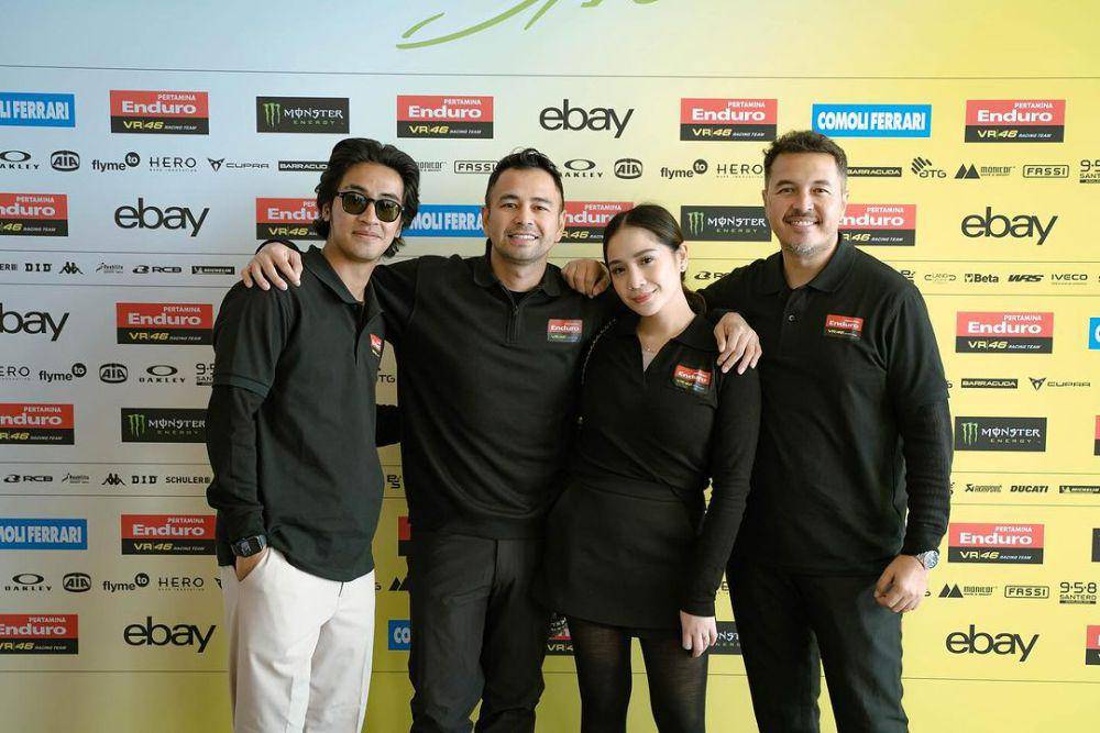 potret Raffi Ahmad dan Nagita Slavina di peluncuran livery VR46 (instagram.com/raffinagita1717)