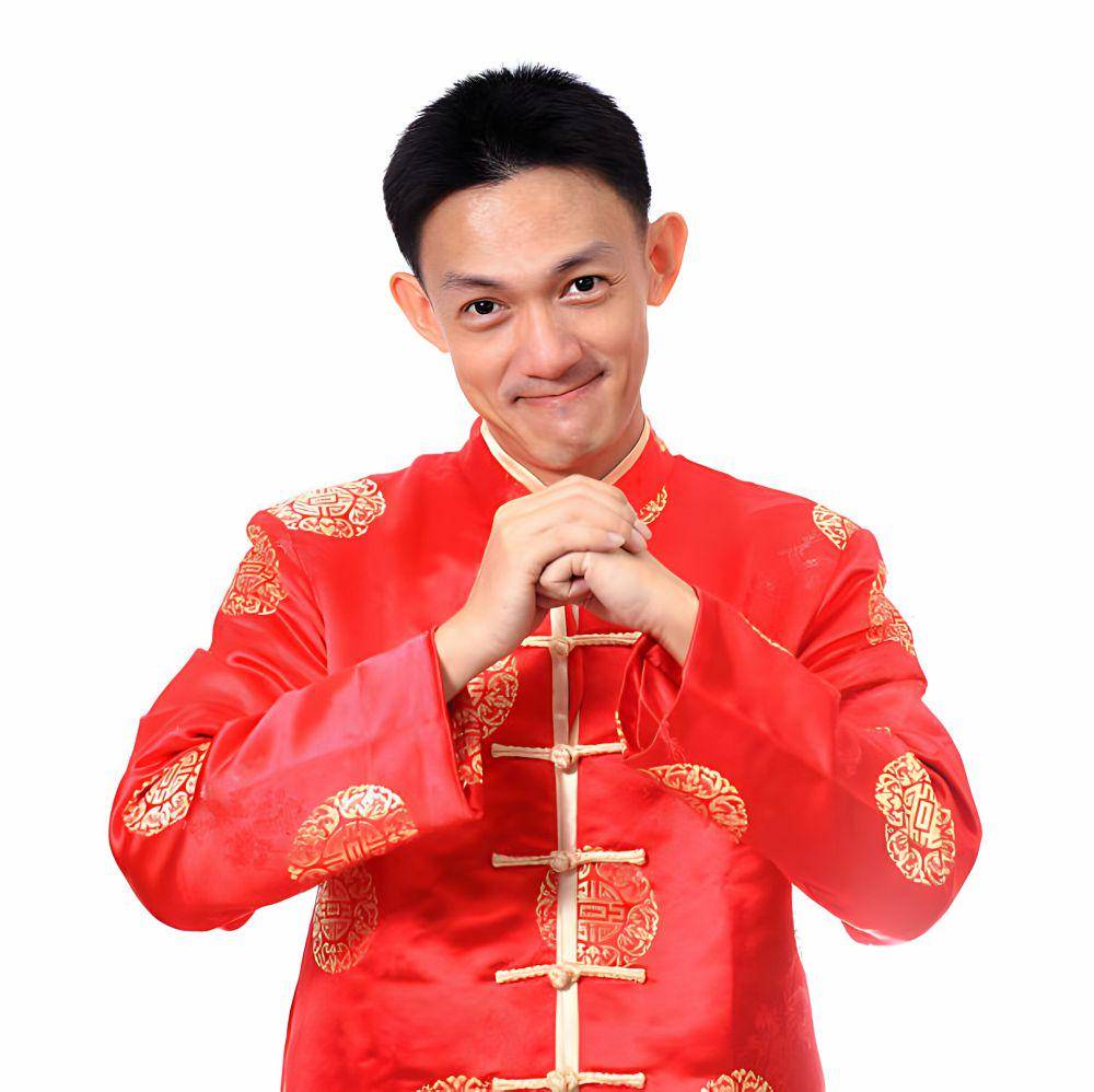 ilustrasi Cheongsam dengan motif tradisional Tiongkok (istockphoto.com/happymannt)