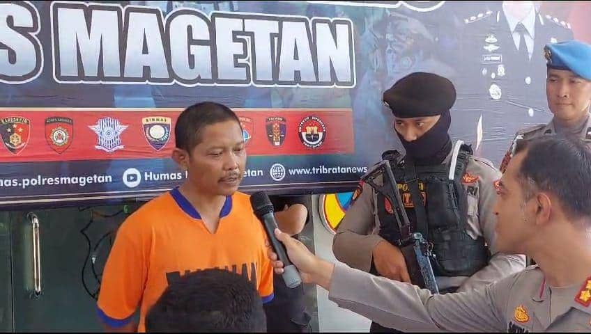 Wisnu Wijaya terdakwa kasus persetubuhan anak bawah umur tiba di Mapolres Magetan. IDN Times/ Riyanto