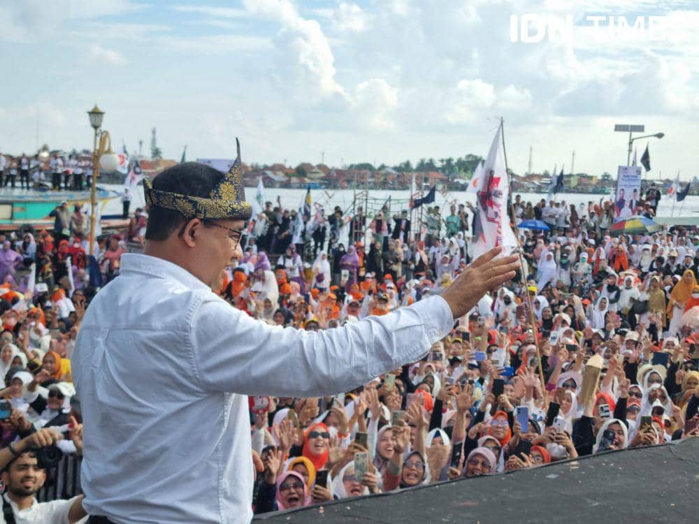 Calon presiden Anies Rasyid Baswedan dalam kampanye akbar di Palembang, Sumsel (IDN Times/Rangga Erfizal)