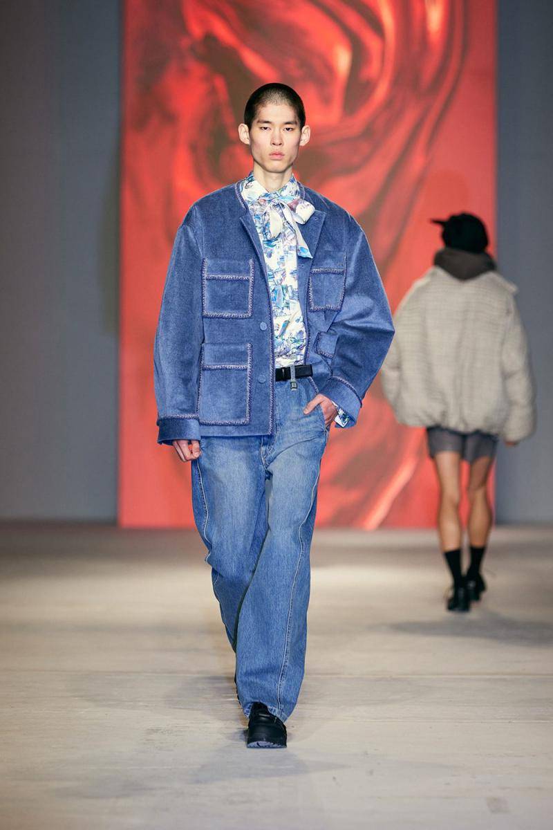 WOOYOUNGMI F/W '24-'25 di Paris Fashion Week 2024 (dok. WOOYOUNGMI)