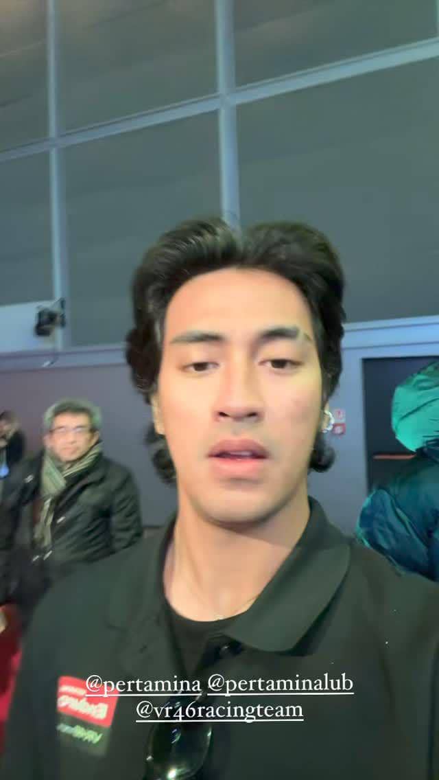 potret Abidzar, Raffi Ahmad, Nagita, dan Rifat Sungkar hadir pada launching livery VR46 Racing Team di Italia  (instagram.com/abidzar73)