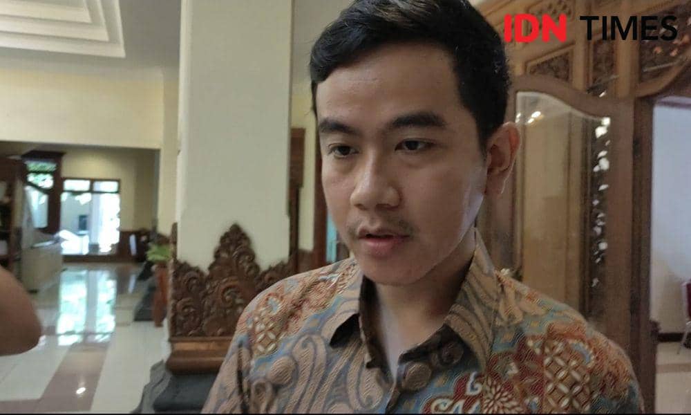Gibran Mendadak Ngantor di Tengah Cuti Kampanye