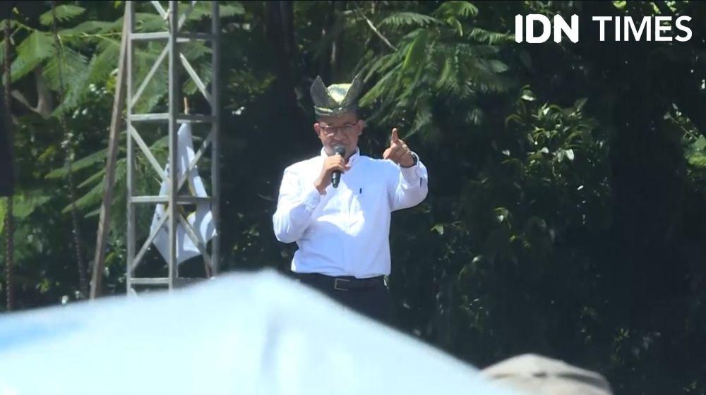 Kampanye di Padang, Anies Sindir Paslon yang Didukung Para Konglomerat