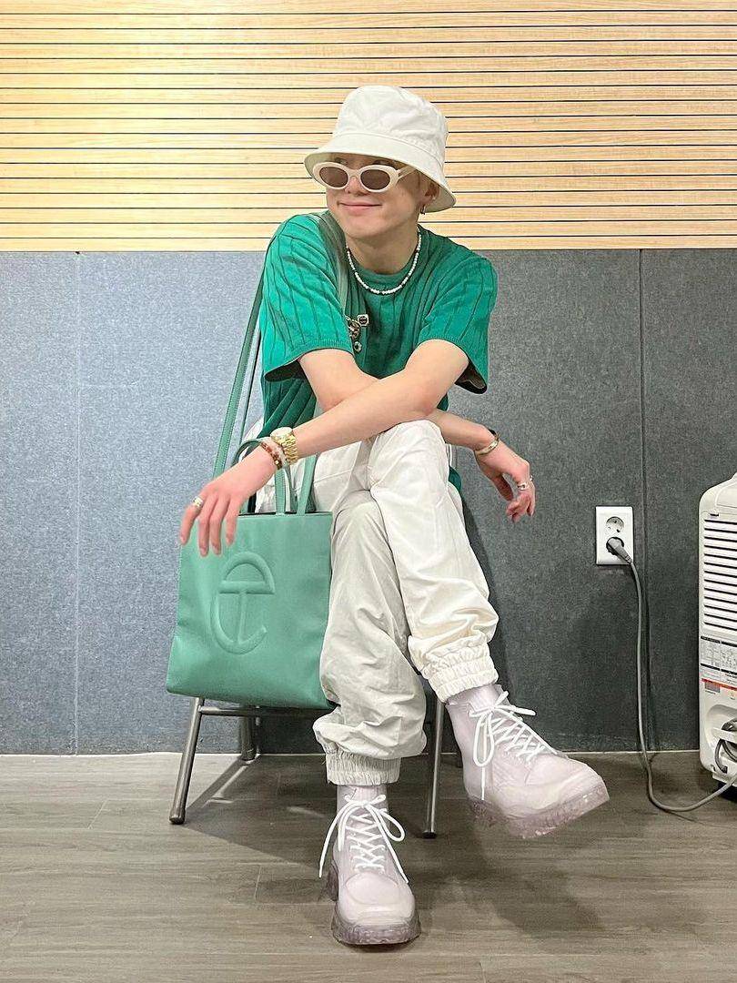 potret Kang Seung Yoon WINNER (instagram.com/w_n_r00)
