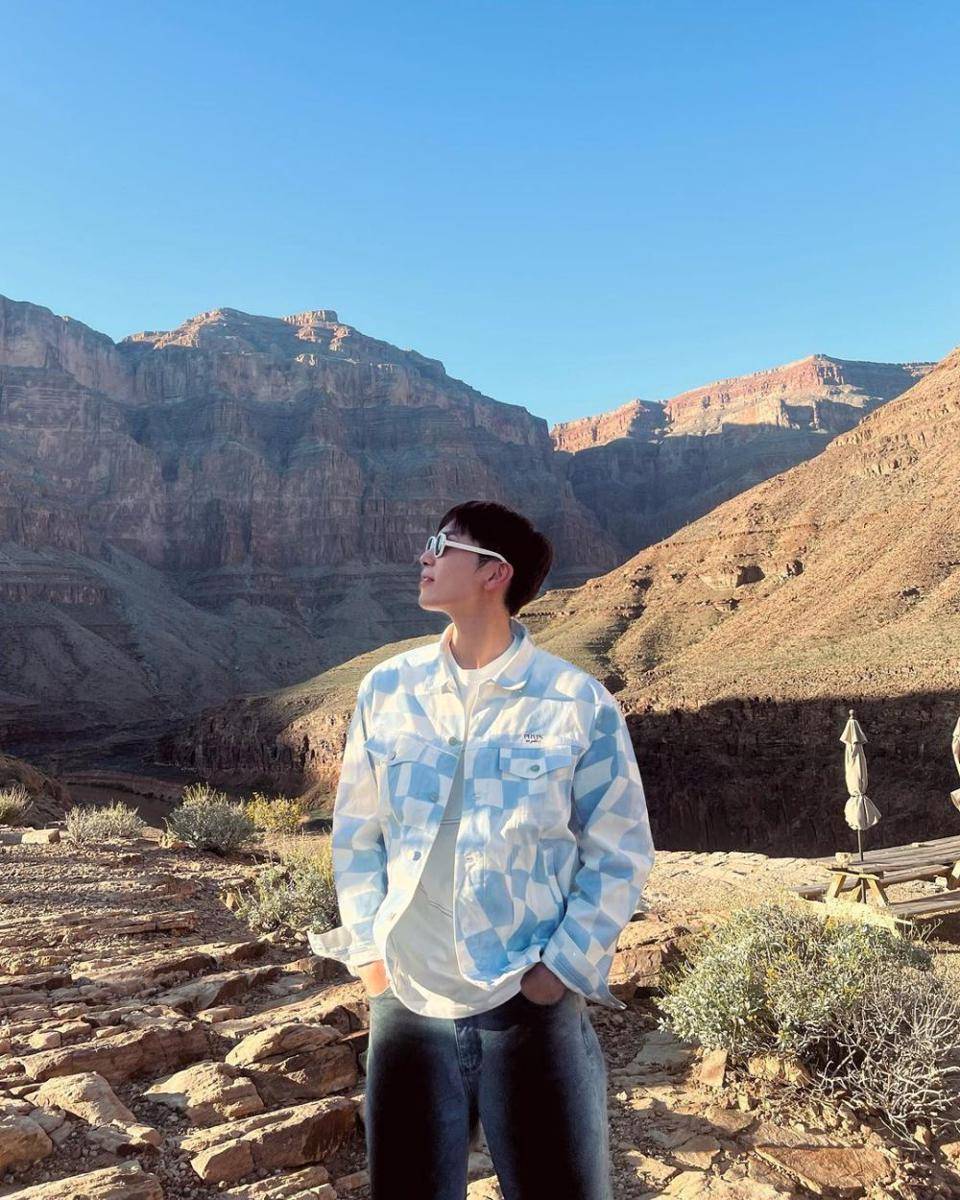 Mew Suppasit (Instagram.com/ mewsuppasit)