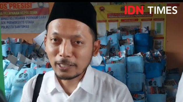 Kordinator Rejo Semut Ireng, Gus Muhammad Lukman Pengasuh Pondok Pesantren Nurul Iman Desa Pasir Kulon, Karanglewas, Banyumas, Jumat (26/1/2024).(IDN Times/Cokie Sutrisno).