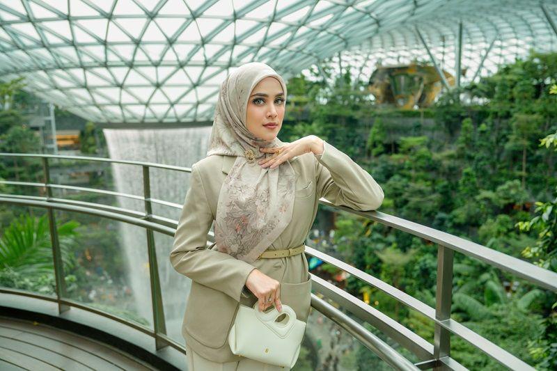 Brand Lokal Buttonscarves Rilis Series Eksklusif, Hanya di Shopee Mall