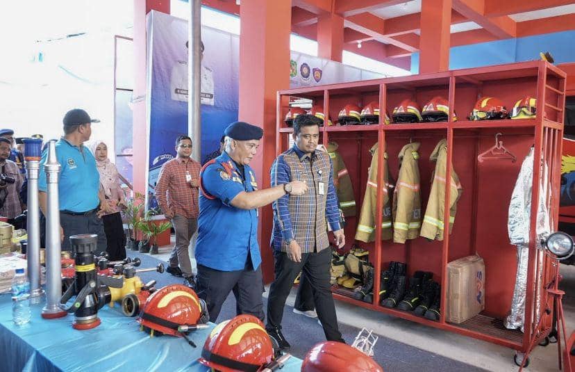 Wali Kota Medan Bobby Nasution meresmikan Kantor UPT Damkar Medan (Dok. Diskominfo Medan)