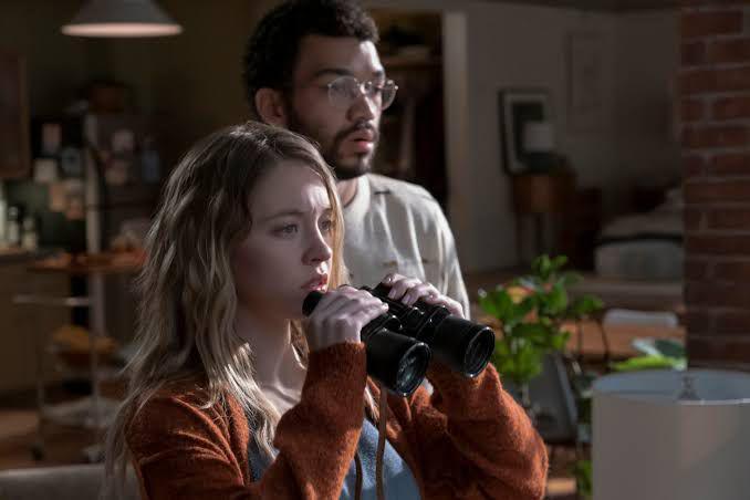 8 Film Horor tentang Pengintip Jendela, Rear Window hingga The Voyeurs