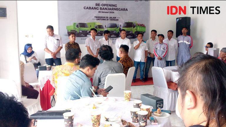 Reopening Dealer Hino Cabang Banjanegara Bertabur Door Prize