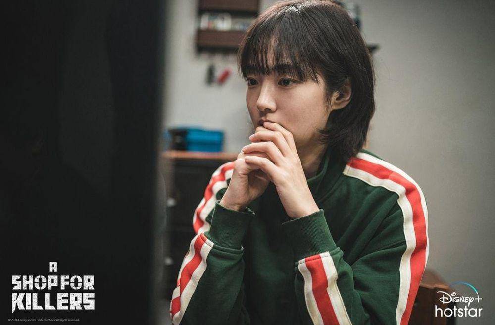 Kim Hye Jun di drama A Shop for Killers (instagram.com/disneyplushotstarth)