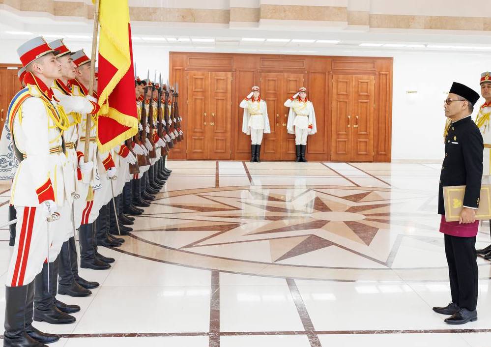 Duta Besar Republik Indonesia untuk Rumania dan Moldova, Meidyatama Suryodiningrat, menyerahkan surat kepercayaan (Dok. IDN Times/Istimewa)