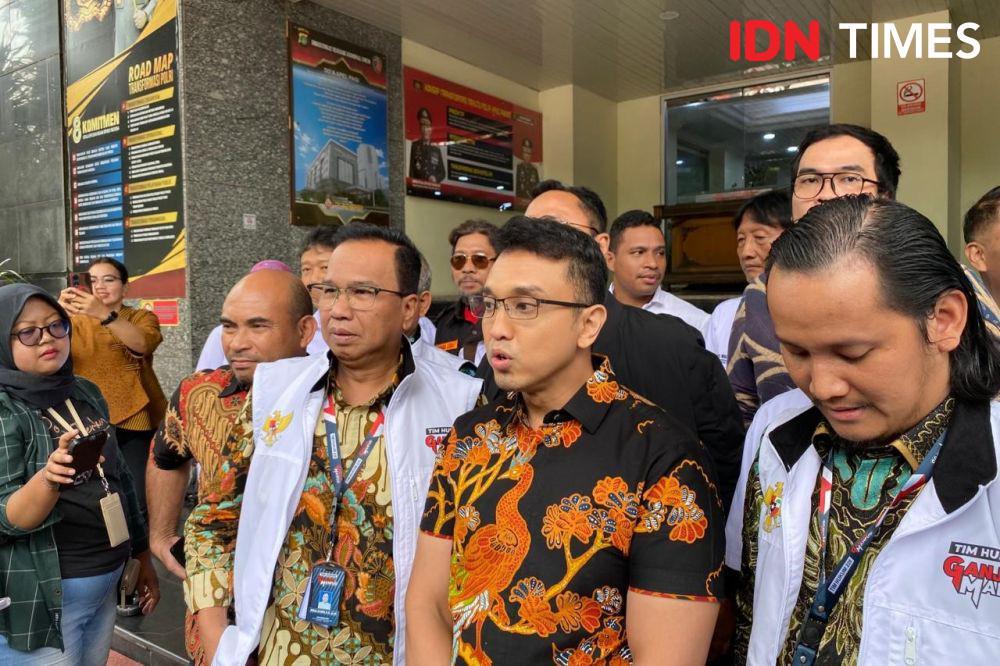 Usai Diperiksa 12 Jam, Polisi Sita HP Aiman Witjaksono