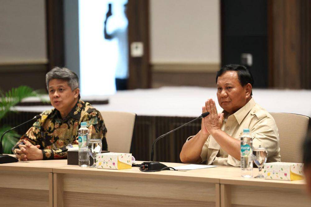 Capres nomor urut 02, Prabowo Subianto melakukan pertemuan dengan presidium Konferensi Waligereja Indonesia (KWI) di Jalan Cut Meutia 10, Jakarta Pusat, Jumat (26/1/2024). (dok. TKN Prabowo-Gibran)