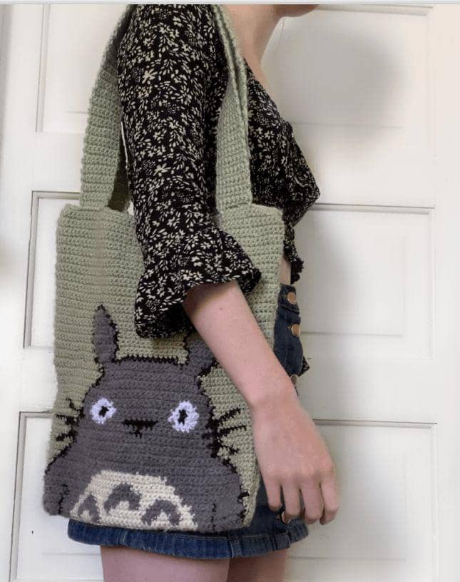 potret rajutan tangan bertema Totoro (reddit.com/user/Ktzip)