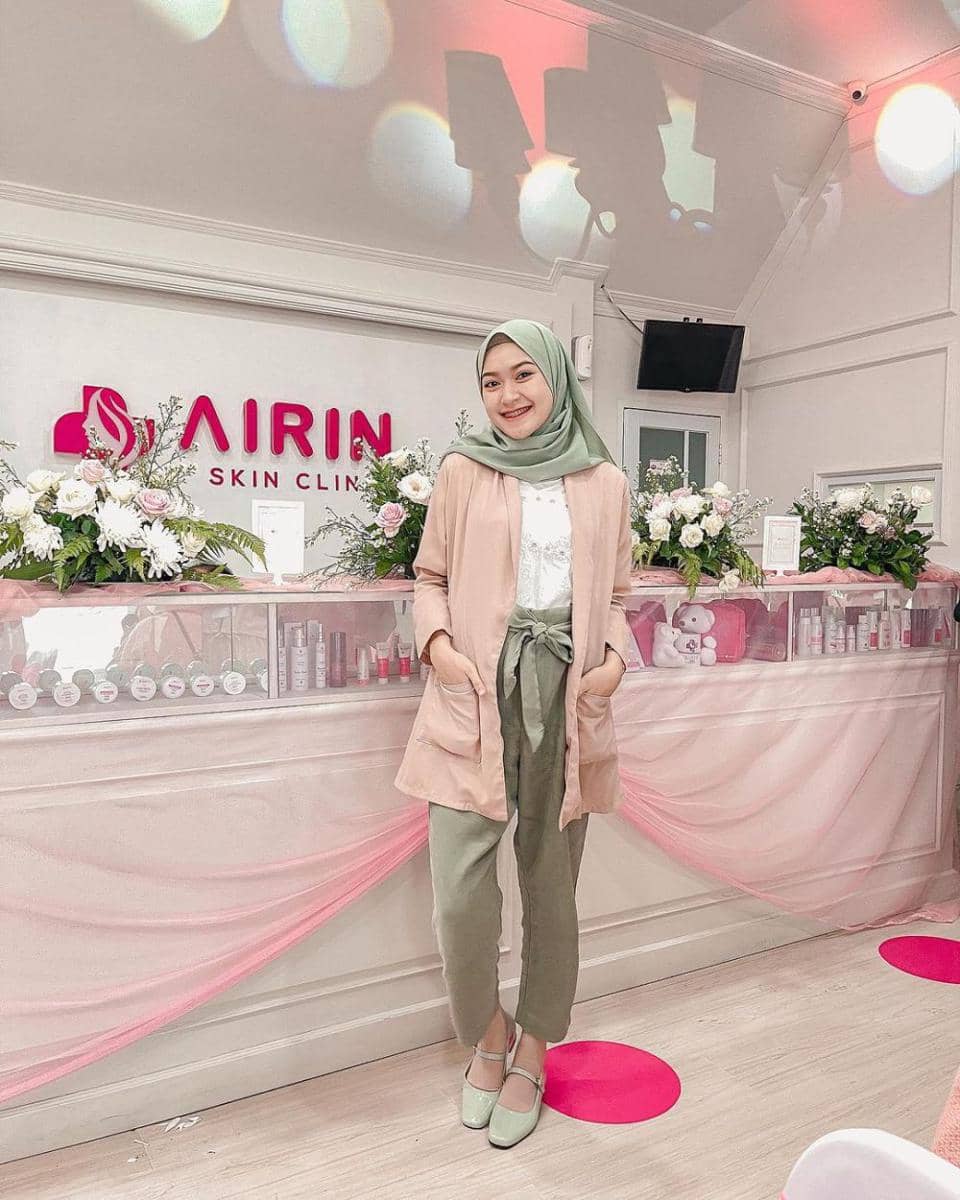 OOTD ala Sari Endah Pratiwi (instagram.com/saritiw)