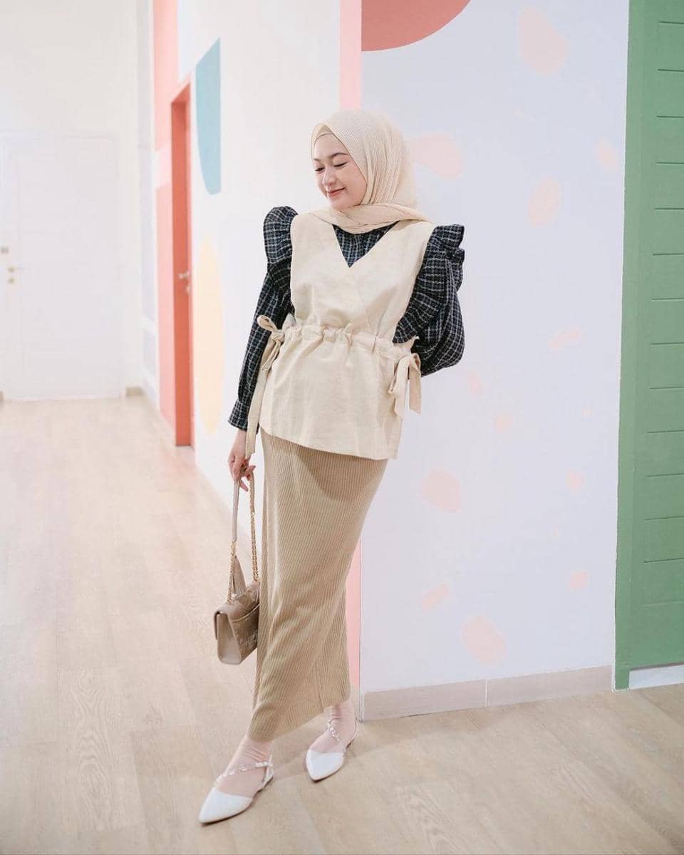 OOTD ala Sari Endah Pratiwi (instagram.com/saritiw)
