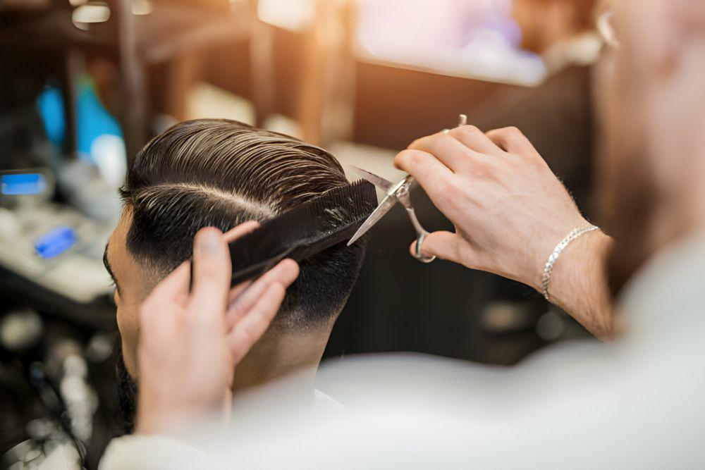 3 Potongan Rambut yang Dilarang dalam Islam, Hukumnya Makruh