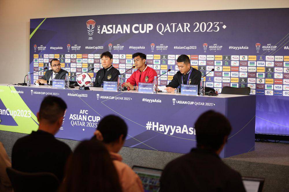 Sesi konferensi pers sebelum laga antara Timnas Indonesia vs Australia di babak 16 besar Piala Asia 2023. (Dok. PSSI)