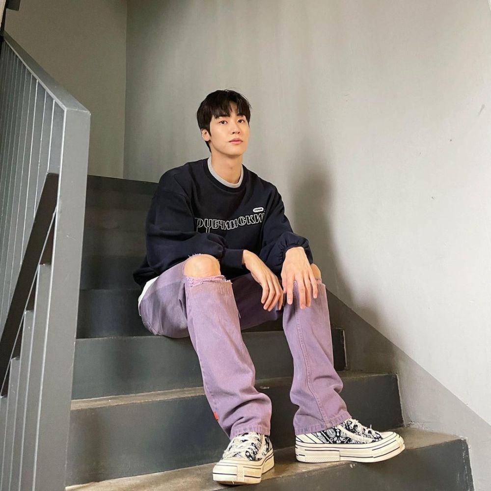 outfit day out ala Lee Seung Hyub N.Flying (instagram.com/sssn9_zzzn9)