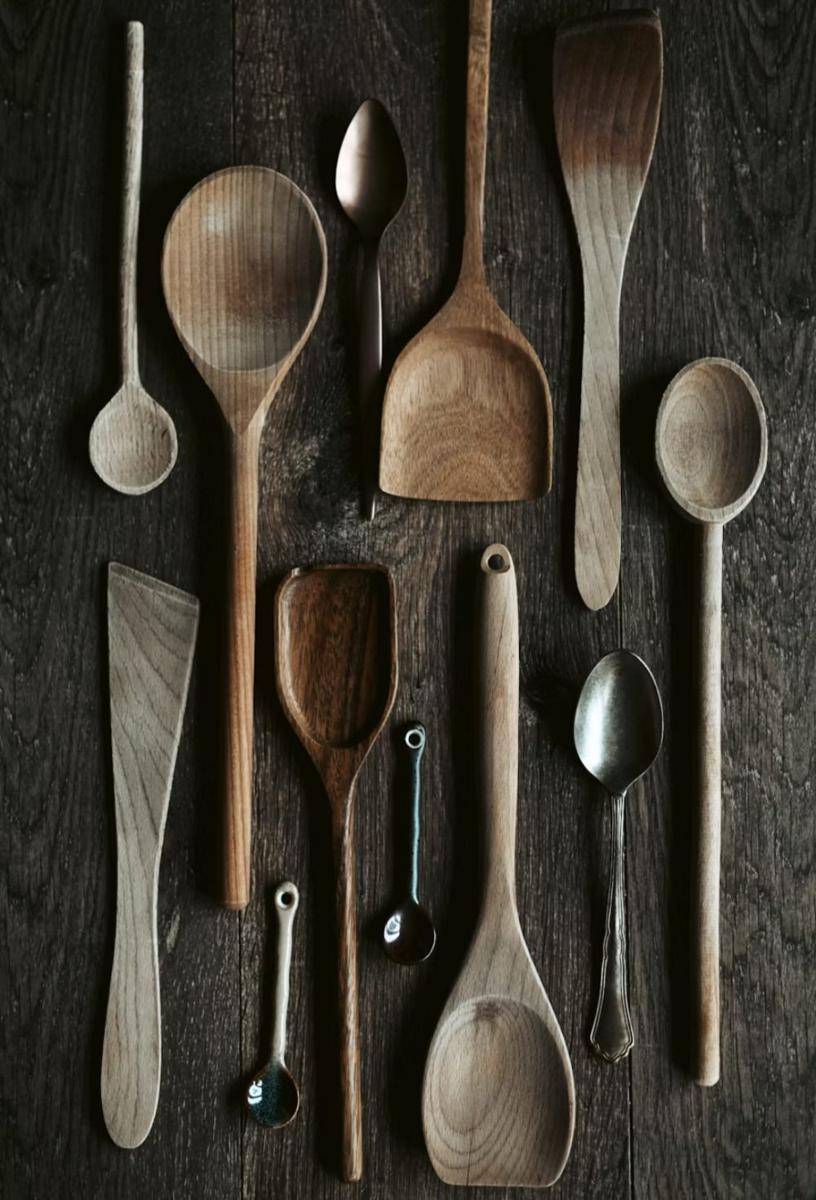 ilustrasi berbagai spatula (unsplash.com/Gaelle Marcel)