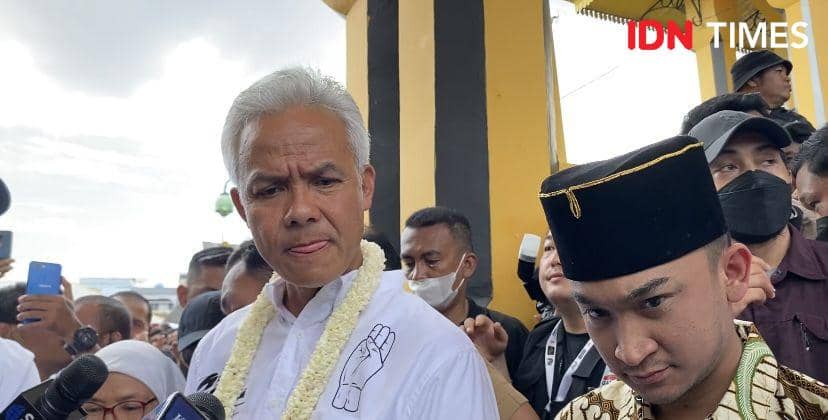 Calon Presiden nomor urut 3, Ganjar Pranowo saat berkunjung ke Istana Maimun Kota Medan, pada Minggu (28/1/2024). (IDN Times/Indah Permata Sari)