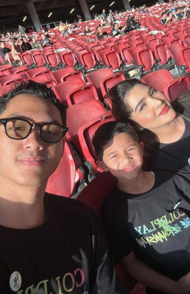 The Hermansyah nonton Coldplay (Instagram.com/ashanty_ash)