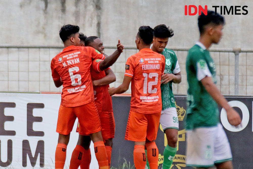 PSMS Medan saat menghadapi Persiraja Banda Aceh di Stadion Langsa, Sabtu (27/1/2024). (IDN Times/Arifin Al Alamudi)