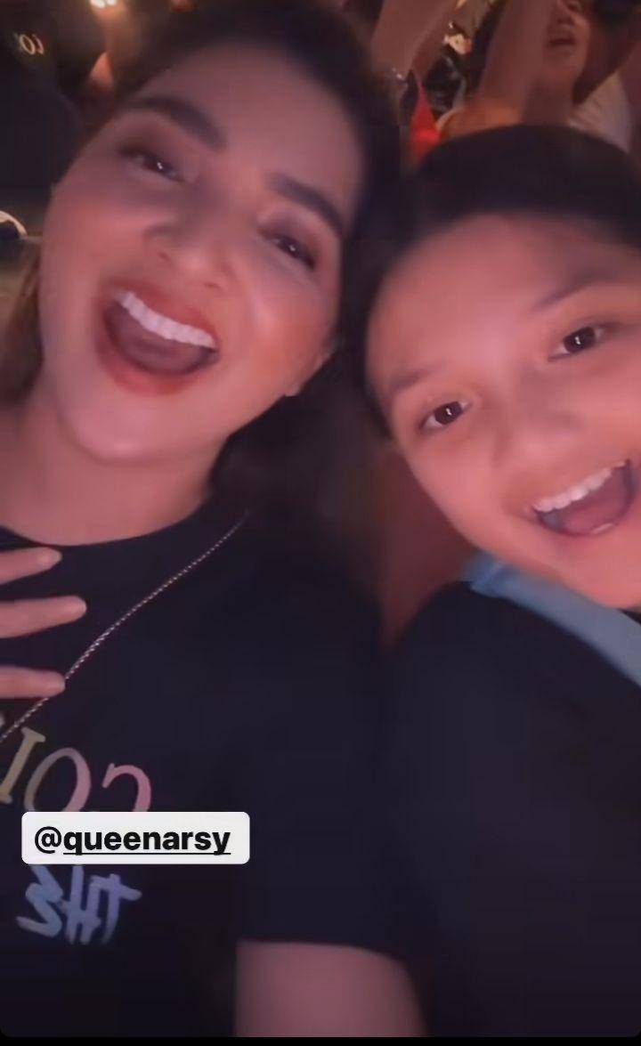 The Hermansyah nonton Coldplay (Instagram.com/ashanty_ash)