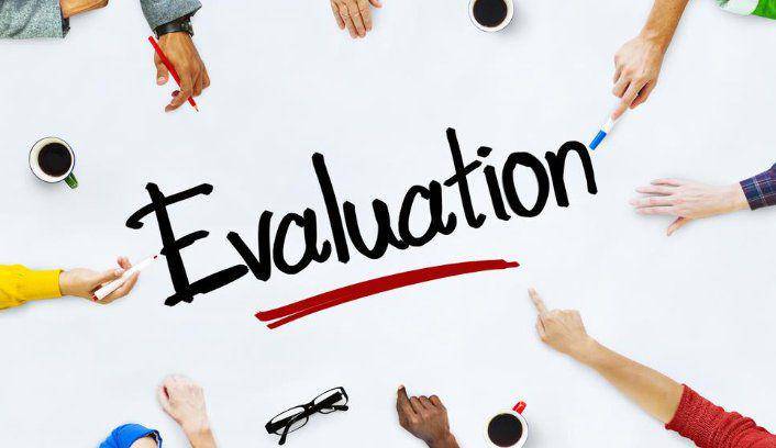 Illustrasi  Evaluasi dan Sesuaikan Secara Teratur