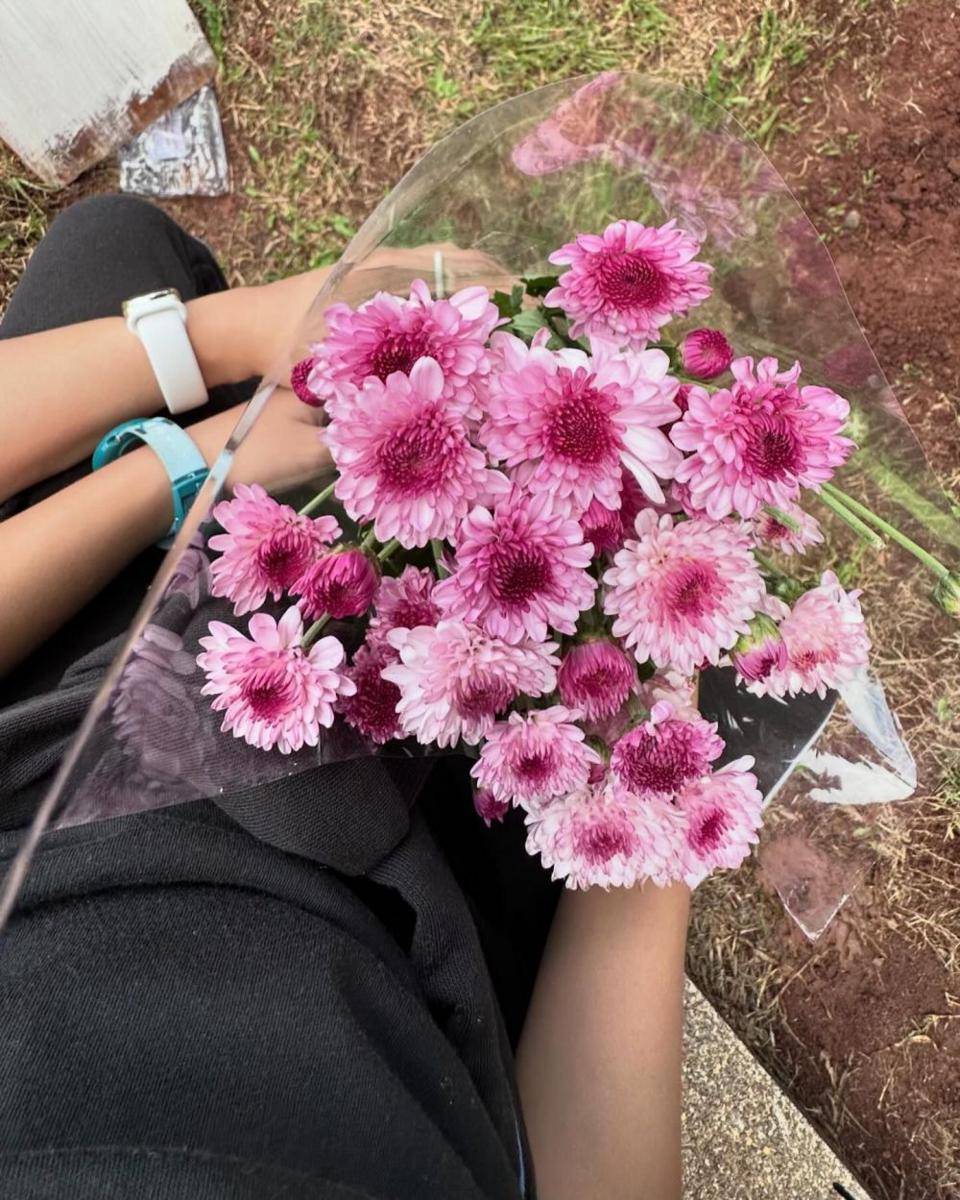 potret pemakaman anak Tamara Tyasmara (instagram.com/chacharaissa)