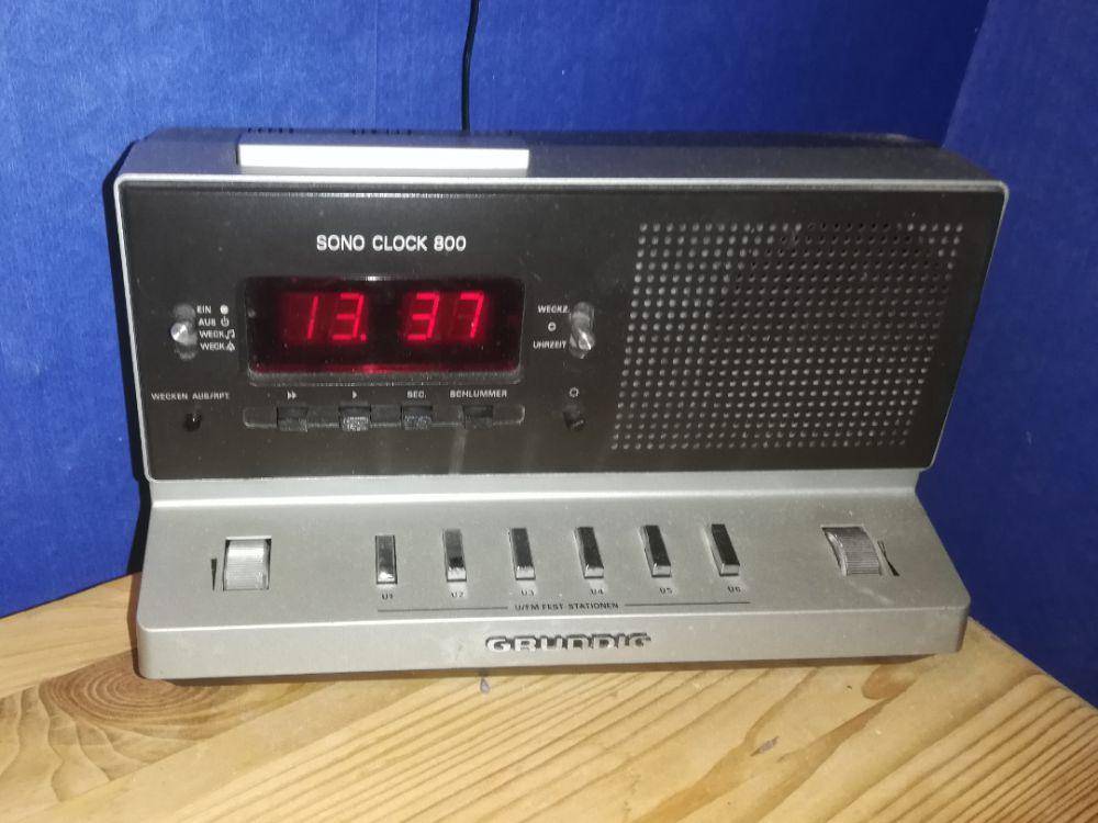 potret jam alarm unik (reddit.com/user/Buschbursche)
