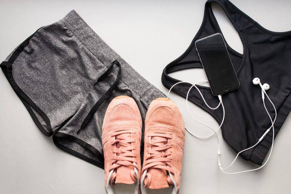 macam-macam outfit untuk gym wear (freepik.com/senivepetro)