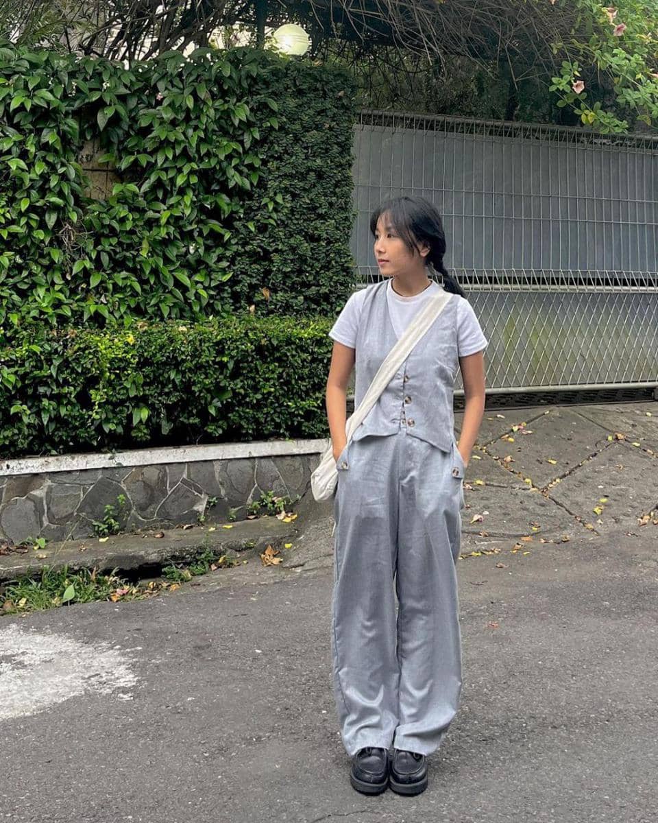 OOTD untuk kuliah ala Aasyabill (instagram.com/aasyabill)