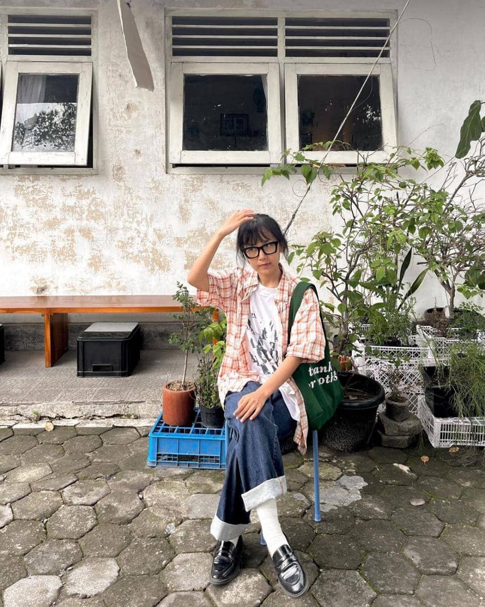 OOTD untuk kuliah ala Aasyabill (instagram.com/aasyabill)