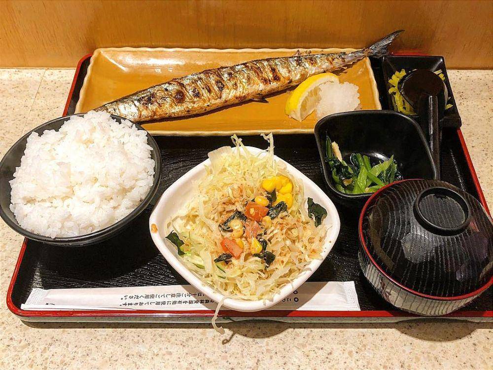 ilustrasi nakajima suisan grilled fish (instagram.com/jaceonthemove)