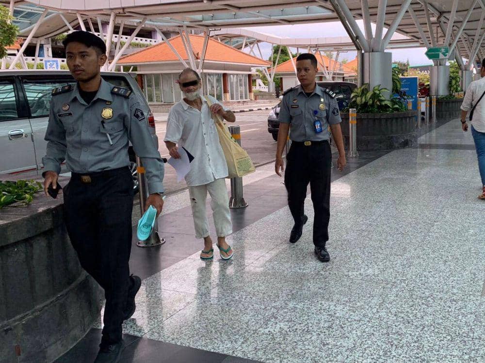 Warga Negara Amerika Serikat berinisial MAM (69) dideportasi karena mengemis di Ubud (Dok.IDN Times/Istimewa)