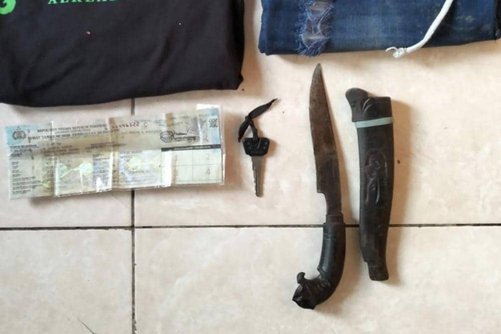 Pria di Mengwi Acungkan Pisau Karena Marah Diserempet Motor